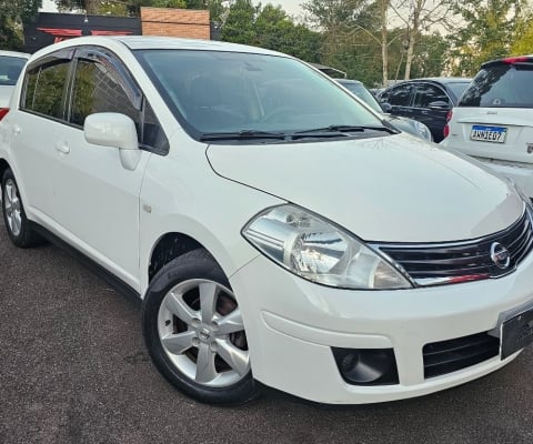 Nissan Tiida 1.8 Impecável 