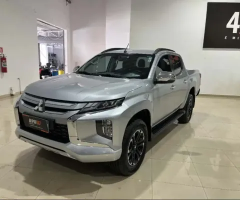 Mitsubishi L200 TRITON 2.4 16V TURBO DIESEL SPORT HPE CD 4P 4X4 AUTOMÁTICO