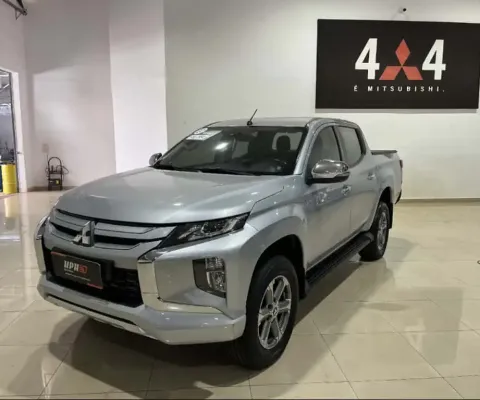 Mitsubishi L200 TRITON 2.4 16V TURBO DIESEL SPORT HPE CD 4P 4X4 AUTOMÁTICO