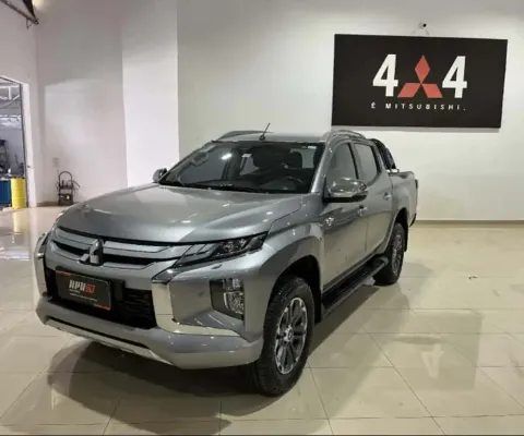 Mitsubishi L200 TRITON 2.4 16V TURBO DIESEL SPORT HPE-S CD 4P 4X4 AUTOMÁTICO