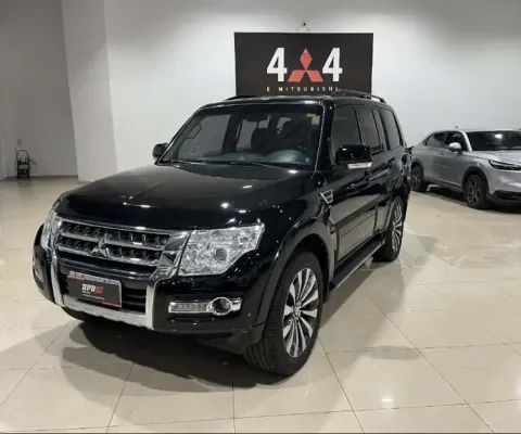 Mitsubishi PAJERO 3.2 HPE 4X4 7 LUGARES 16V TURBO INTERCOOLER DIESEL 4P AUTOMÁTICO