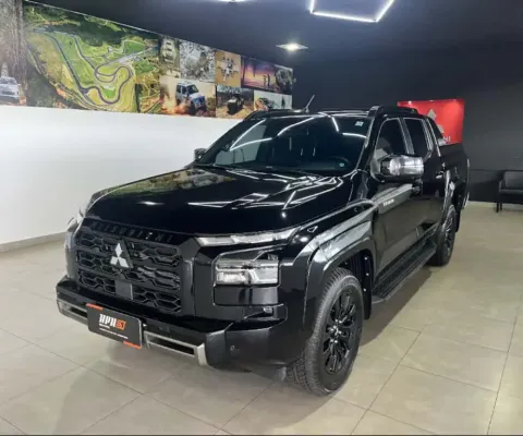 Mitsubishi TRITON 2.4 BITURBO DIESEL CD KATANA 4X4 AUTOMÁTICO