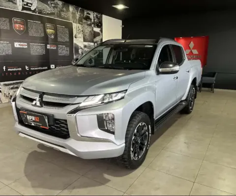 Mitsubishi L200 TRITON 2.4 16V TURBO DIESEL SPORT HPE CD 4P 4X4 AUTOMÁTICO