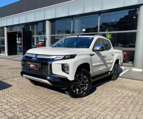 Mitsubishi L200 TRITON 2.4 16V TURBO DIESEL SPORT HPE-S CD 4P 4X4 AUTOMÁTICO