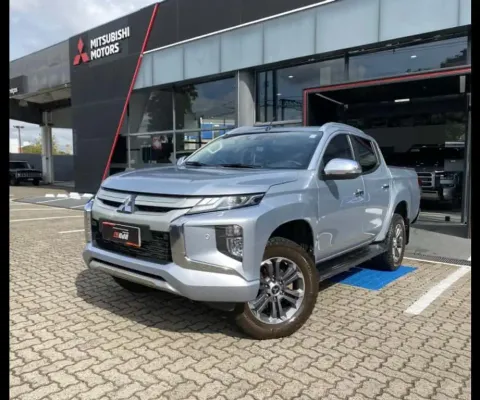 Mitsubishi L200 TRITON 2.4 16V TURBO DIESEL SPORT HPE-S CD 4P 4X4 AUTOMÁTICO