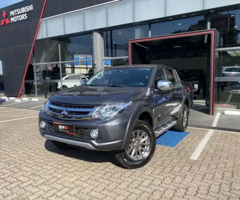 Mitsubishi L200 TRITON 2.4 16V TURBO DIESEL SPORT HPE-S CD 4P 4X4 AUTOMÁTICO