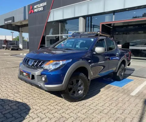 Mitsubishi L200 TRITON 2.4 16V TURBO DIESEL SAVANA GLS CD 4X4 AUTOMÁTICO