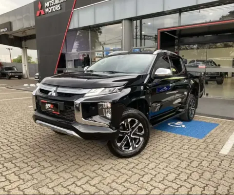 Mitsubishi L200 TRITON 2.4 16V TURBO DIESEL SPORT HPE-S CD 4P 4X4 AUTOMÁTICO