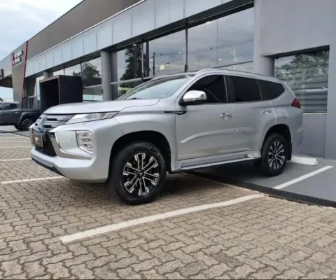 Mitsubishi PAJERO SPORT 2.4 16V MIVEC TURBO DIESEL HPE-S AWD AUTOMÁTICO