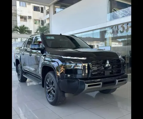 Mitsubishi TRITON 2.4 BITURBO DIESEL CD KATANA 4X4 AUTOMÁTICO
