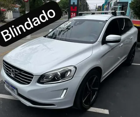 VOLVO XC60 2.0 T5 Kinetic - 2015/2016
