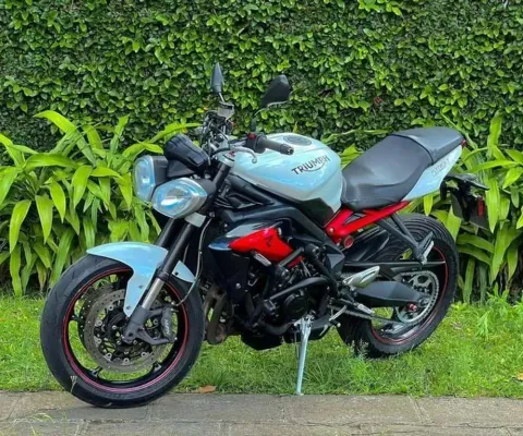 Triumph street triple ra 2015