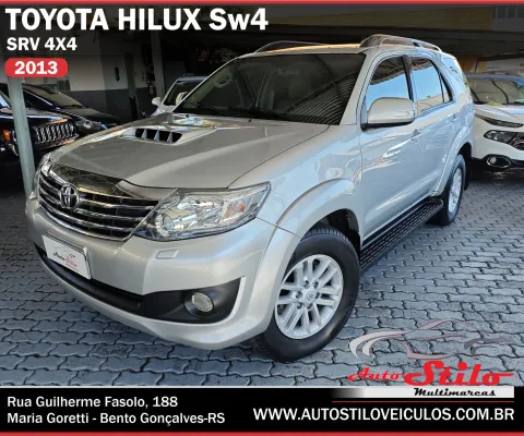 Toyota Hilux SW4 3.0 Turbo Diesel 4x4 7 lugares...........