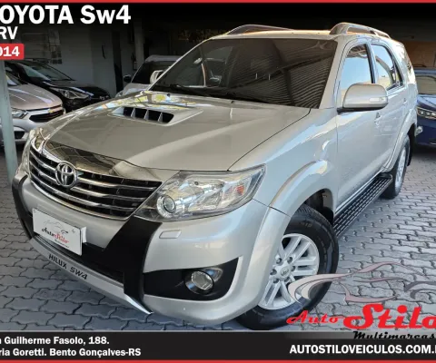 Toyota Hilux SW4 SRV 3.0 Turbo Diesel. Tração 4x4. 7 lugares.