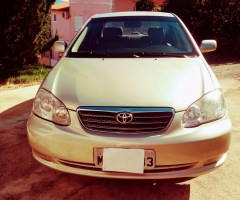 TOYOTA COROLLA à venda.