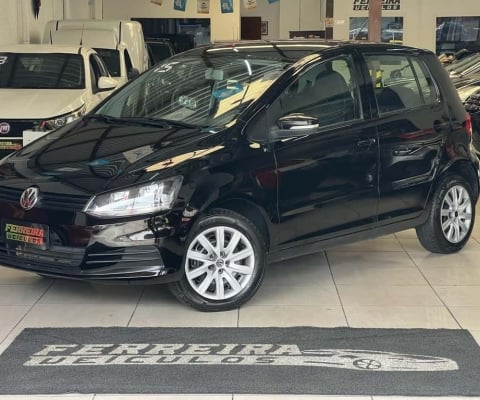 VOLKSWAGEN FOX 1.6 MPI TRENDLINE 12V FLEX 4P MANUAL 2015