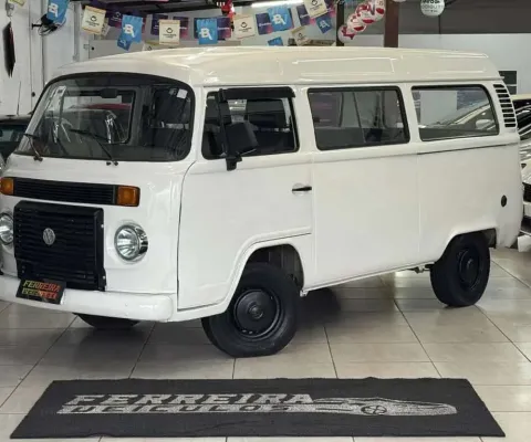 Volkswagen kombi standard 1.4mi 4p 2010