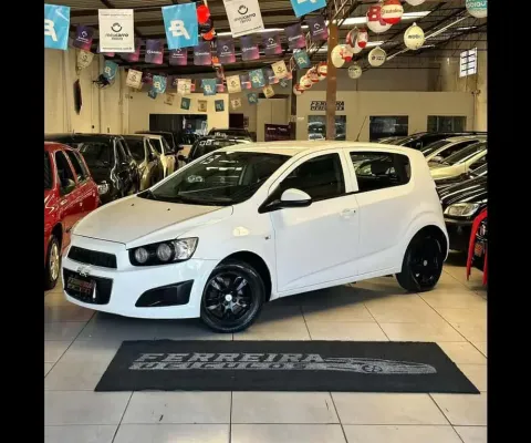 Chevrolet sonic 1.6 lt 16v flex 4p manual 2013