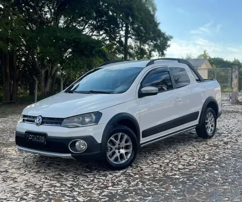 Volkswagen Saveiro CROSS 1.6 T.Flex 16V CD  - Branca - 2015/2016