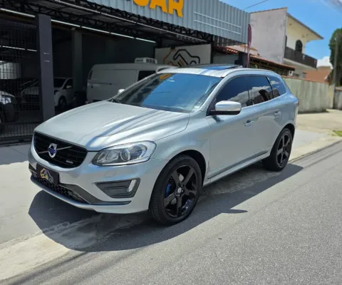 Volvo XC60 R-DESIGN 