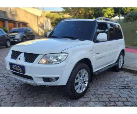 Mitsubishi Pajero tr4 2012 2.0 4x4 16v 140cv flex 4p automático