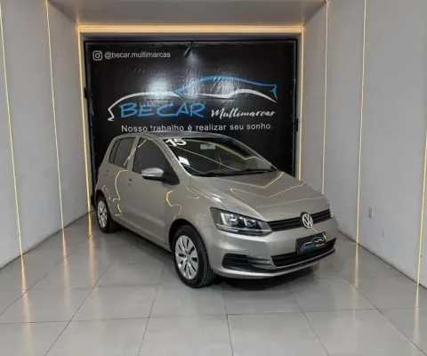 Volkswagen Fox Trendline 1.0 Flex 8V 5p  - Prata - 2014/2015
