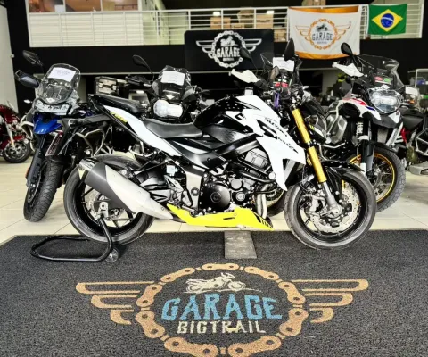 Suzuki gsx-s750 az