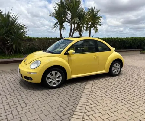 Volkswagen New beetle 2010 2.0 mi 8v gasolina 2p automático