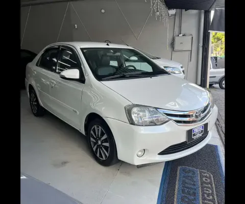 TOYOTA ETIOS PLATINUM Sed. 1.5 Flex 16V 4p Mec.