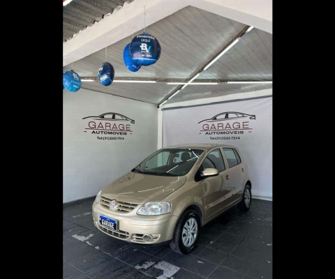 Volkswagen Fox City 1.0 Mi/ 1.0Mi Total Flex 8V 5p  - Bege - 2004/2005