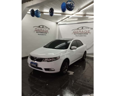 Kia Cerato 2012 1.6 e.221 sedan 16v gasolina 4p manual