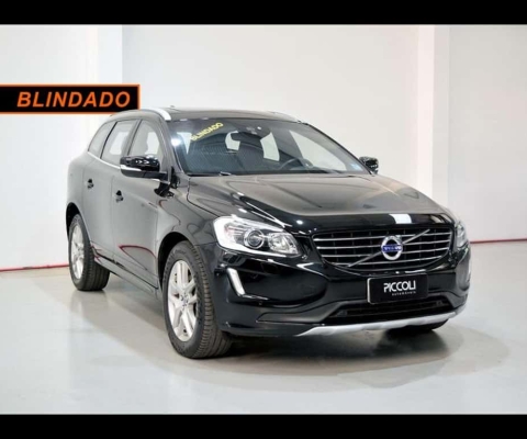 VOLVO XC60 D5 MOMENTUM 2017