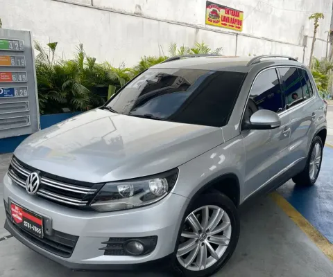 Volkswagen Tiguan 2.0 TSI 4p