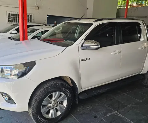 Hilux SRV 4X4 2016 Único Dono