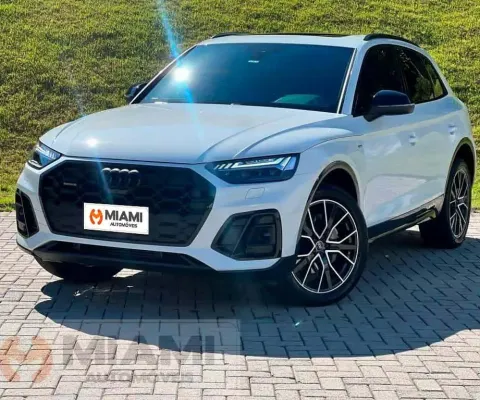 Audi Q5 Performance Black 2.0 TFSi - Branca - 2023/2023