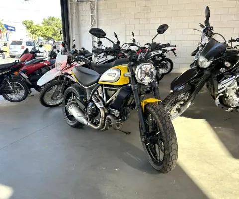 DUCATI SCRAMBLER ICON 800 2023