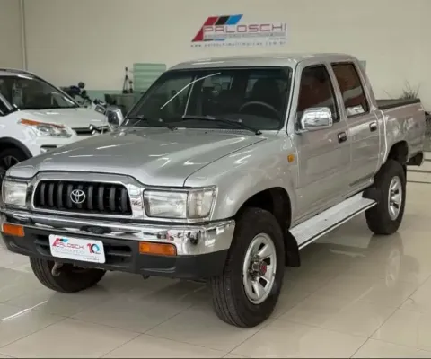 Toyota HILUX 3.0 DX 4X4 CD 16V DIESEL 4P MANUAL