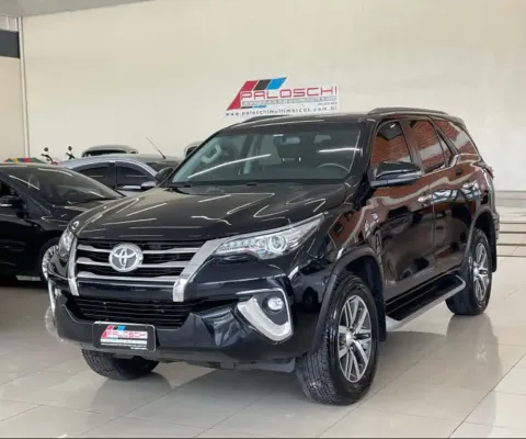 Toyota HILUX SW4 2.8 SRX 4X4 16V TURBO INTERCOOLER DIESEL 4P AUTOMÁTICO