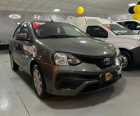 Toyota Etios 2019 1.5 x plus 16v flex 4p manual