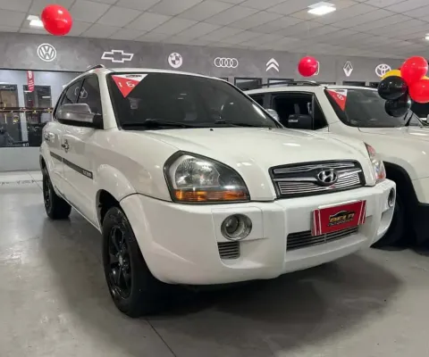 Hyundai Tucson 2016 2.0 mpfi gls base 16v 143cv 2wd flex 4p automático