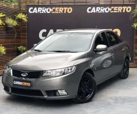 Kia Motors Cerato 1.6 Mec. 2011 Gasolina  Corre que este não fica MUITO TEMPO