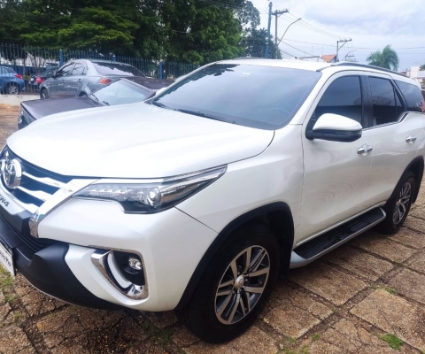 toyota hilux sw4 srx 2.8 aut diesel 2019