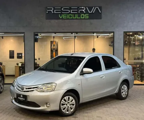 Toyota etios 1.5 xs sedan 16v flex 4p manual 2017