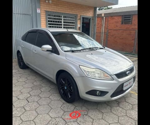Ford Focus Sedan 2.0 16V/2.0 16V Flex 4p  - Prata - 2012/2013