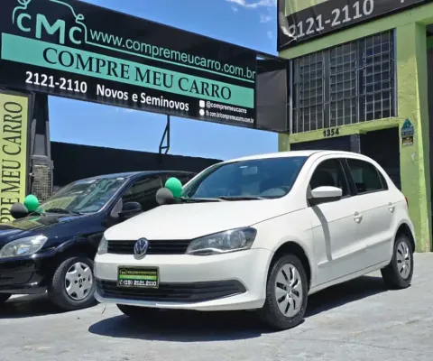 VW - VolksWagen Gol (novo) 1.0 Mi Total Flex 8V 4p 2013 Flex