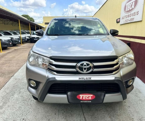 TOYOTA HILUX 2.8 STD 4X4 CD 2017