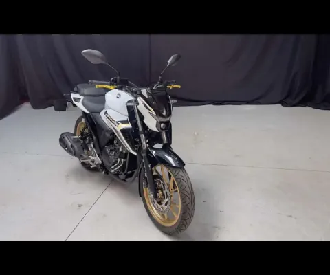 YAMAHA FZ25 FAZER 2025