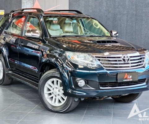 HILUX SW4 SRV - 3.0 TURBO DIESEL 2013 - Aceitamos Troca e Financiamos!