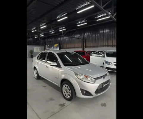 Ford Fiesta Sed. 1.6 8V Flex 4p  - Prata - 2010/2011