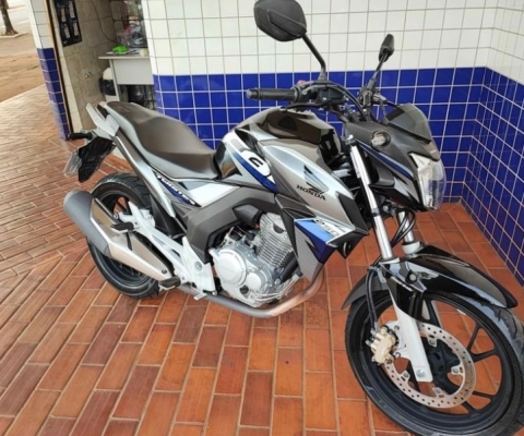 HONDA CB à venda.